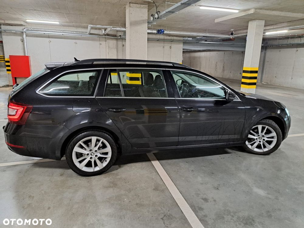 Skoda Octavia 1.6 TDI DSG Style - 3
