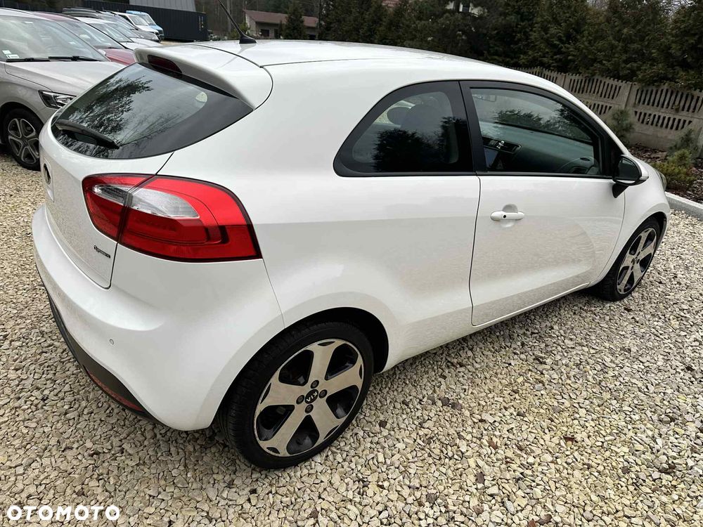 Kia Rio 1.4 Business Line - 4