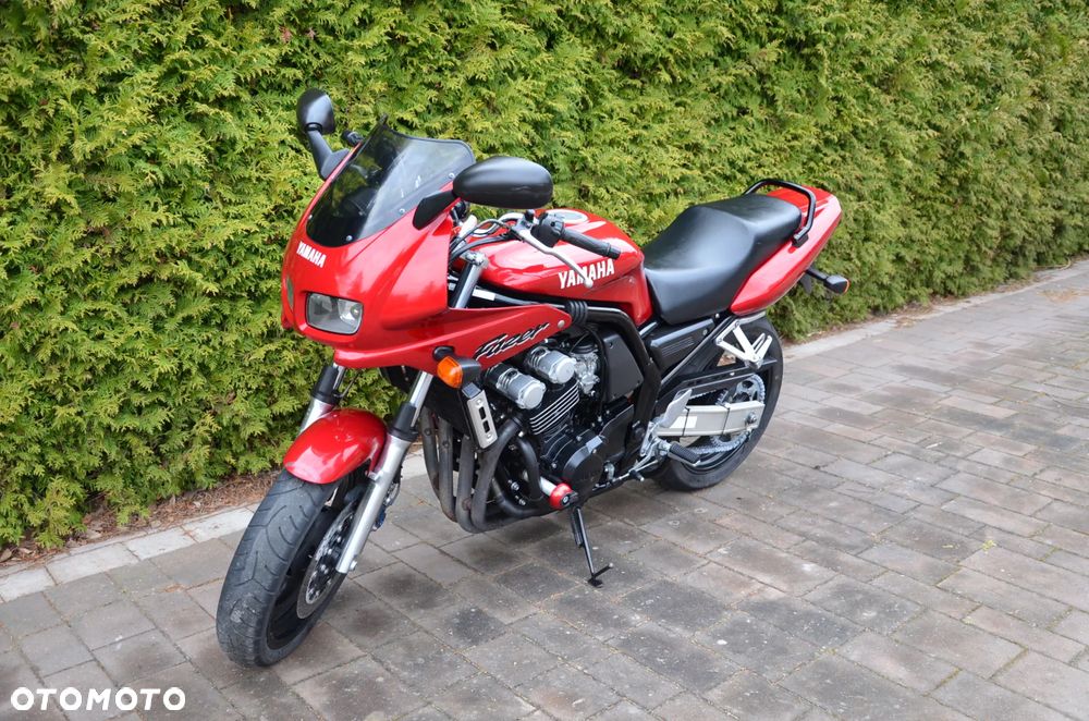 Yamaha FZS - 7