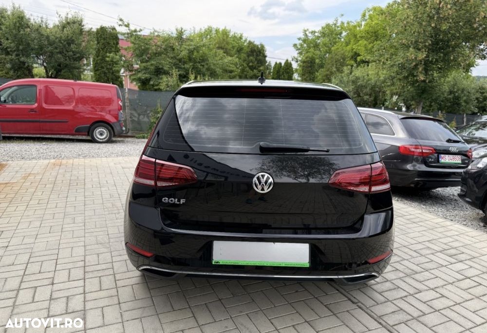 Volkswagen Golf - 4