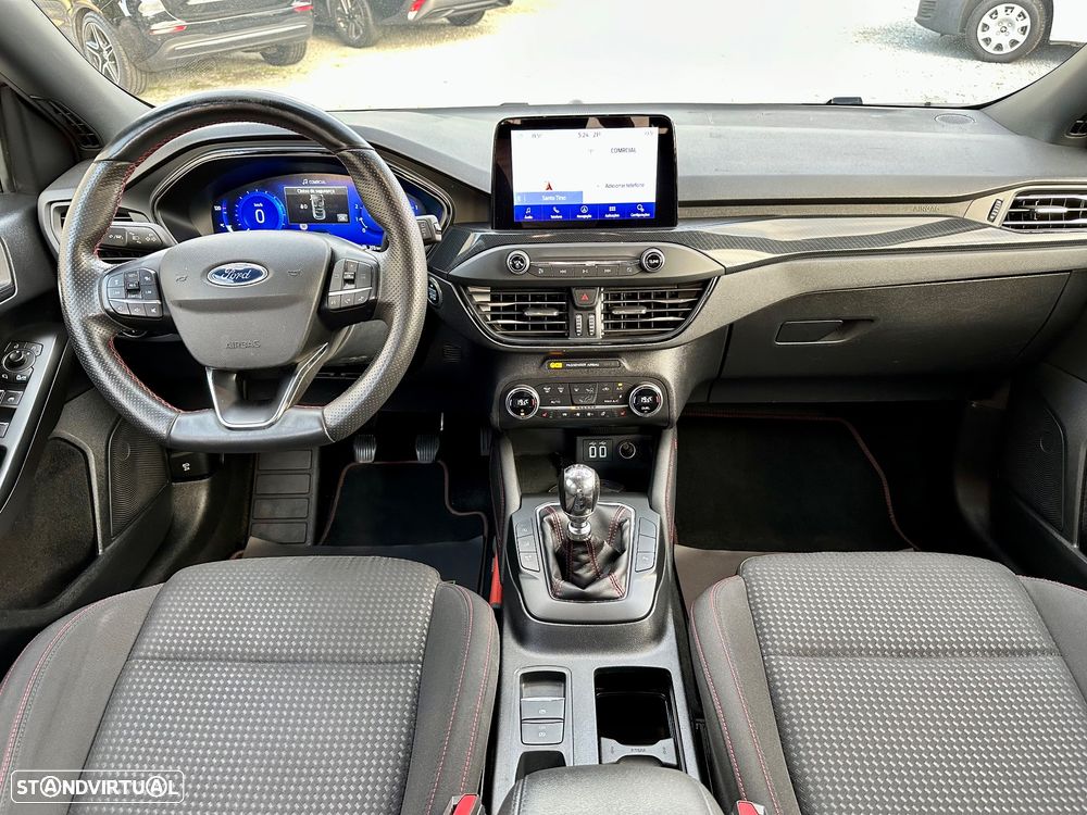Ford Focus SW 1.0 EcoBoost Hybrid ST-LINE X - 34