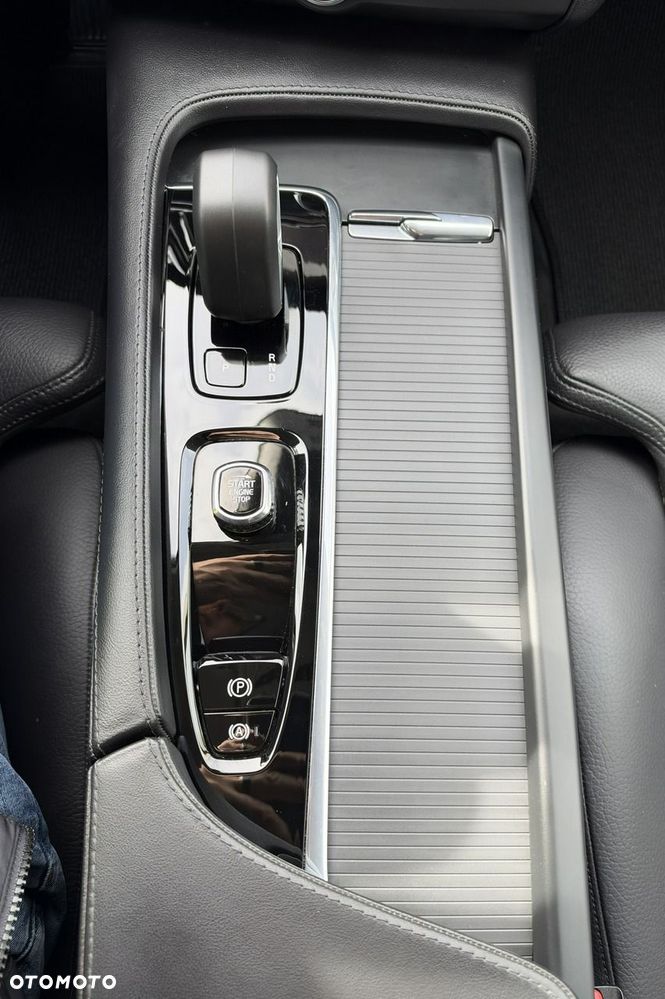 Volvo V90 Cross Country B4 D AWD Ultimate - 37
