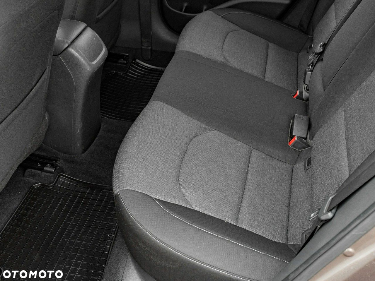 Hyundai i30 1.5 DPI Comfort - 29