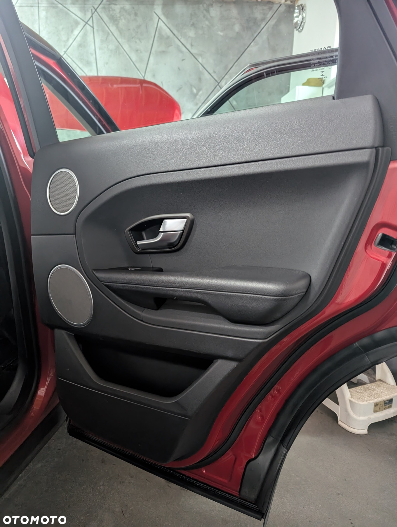 Land Rover Range Rover Evoque - 11