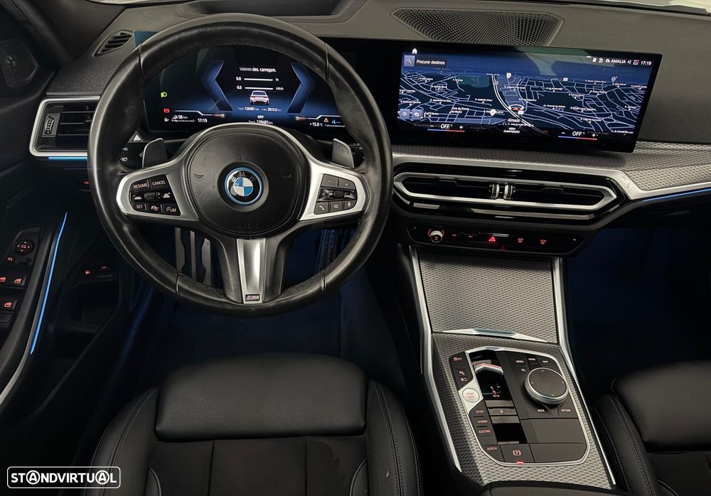 BMW 330 e xDrive Aut. M Sport - 23