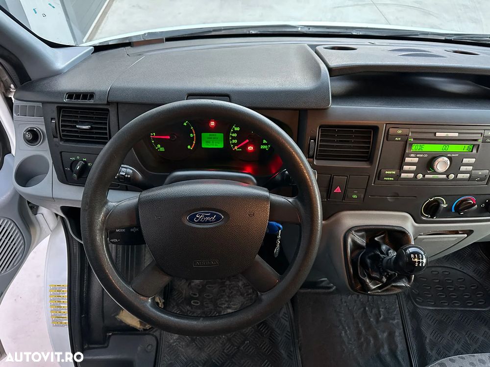 Ford Transit - 13