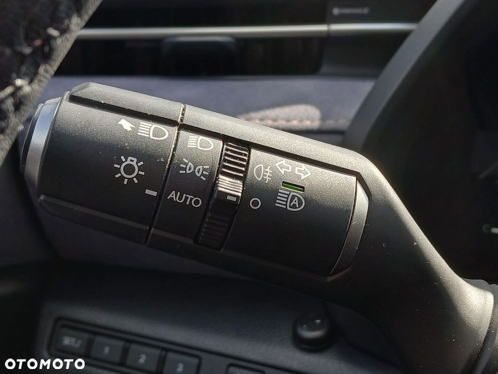 Lexus LBX 1.5 Hybrid Cool - 31