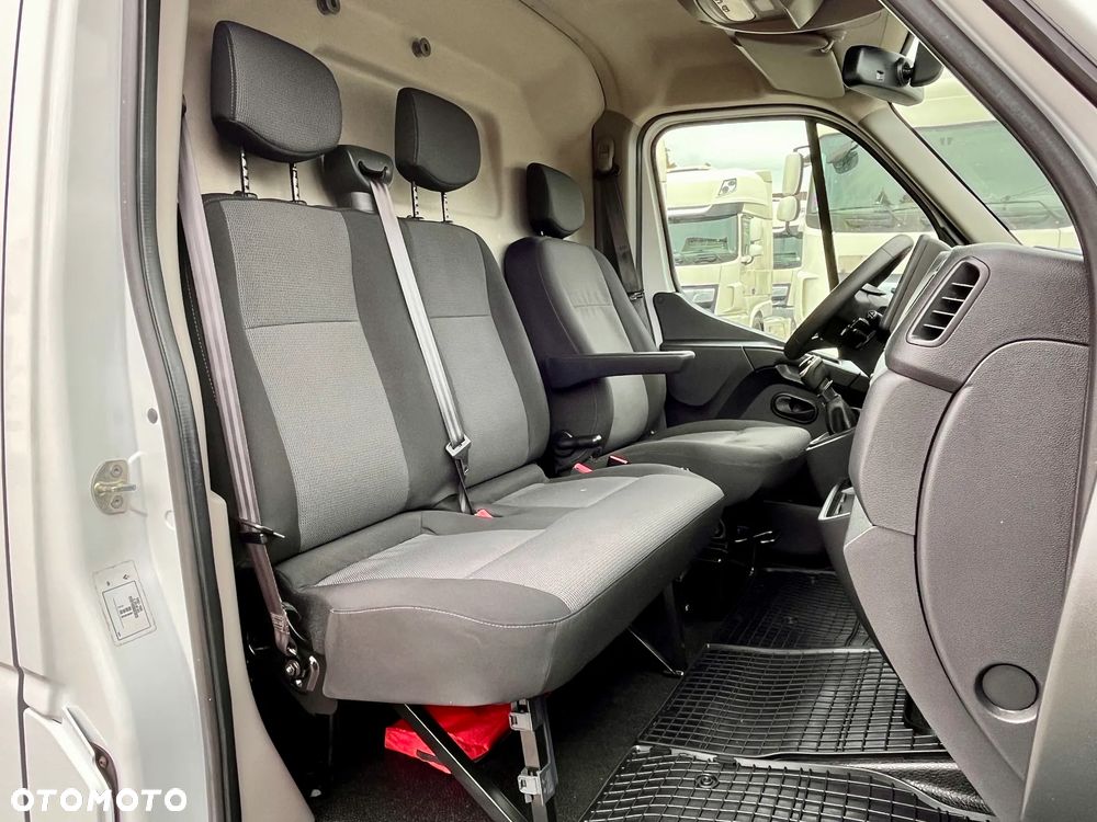 Renault MASTER L4H3 / BEZWYPADKOWY / PIERWSZY WŁAŚCICIEL / SERWIS ASO / VAT 23% / LEASING / KREDYT - 13