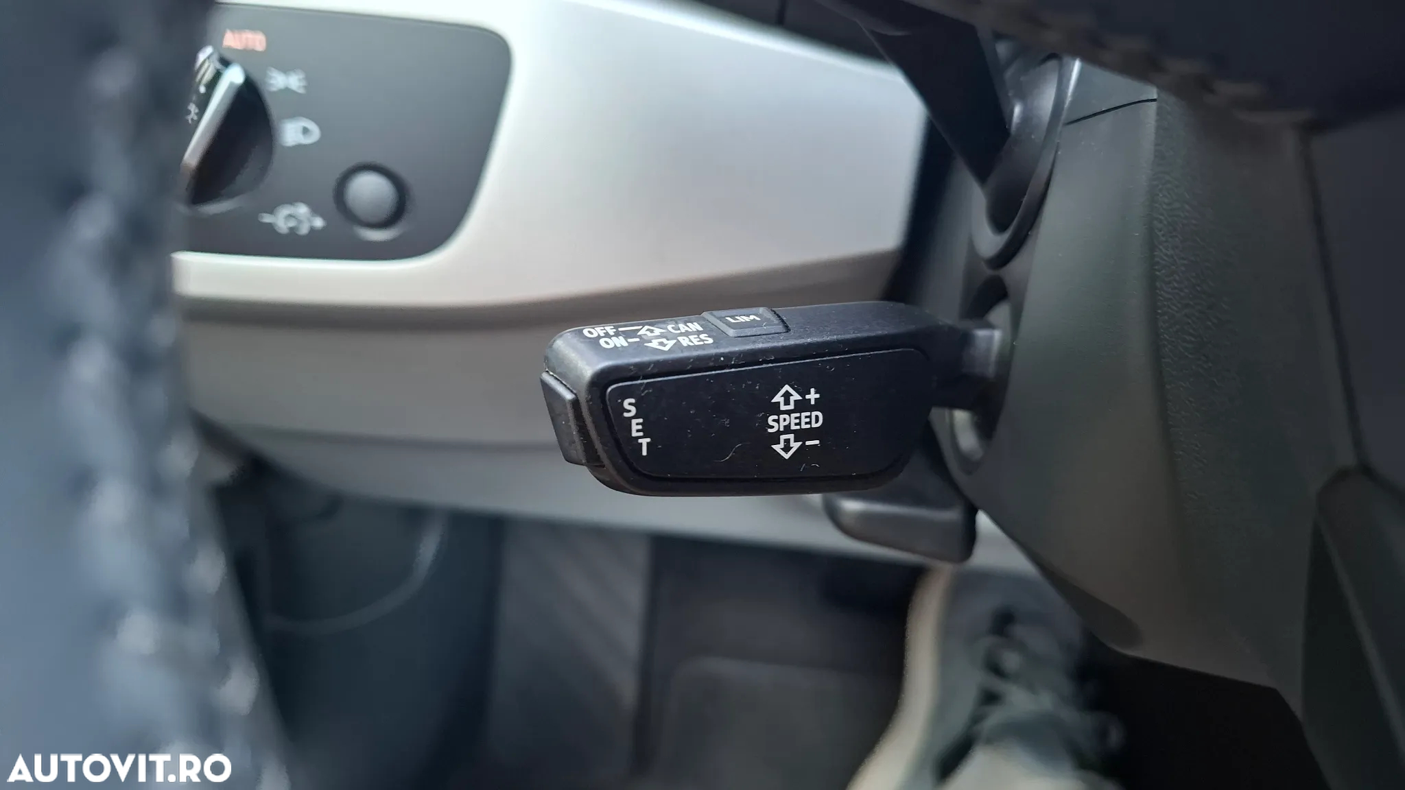Audi A4 2.0 TDI DPF clean diesel multitronic Attraction - 28