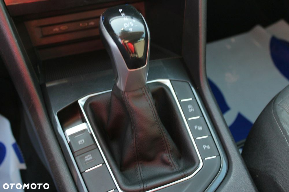 Volkswagen Tiguan - 23