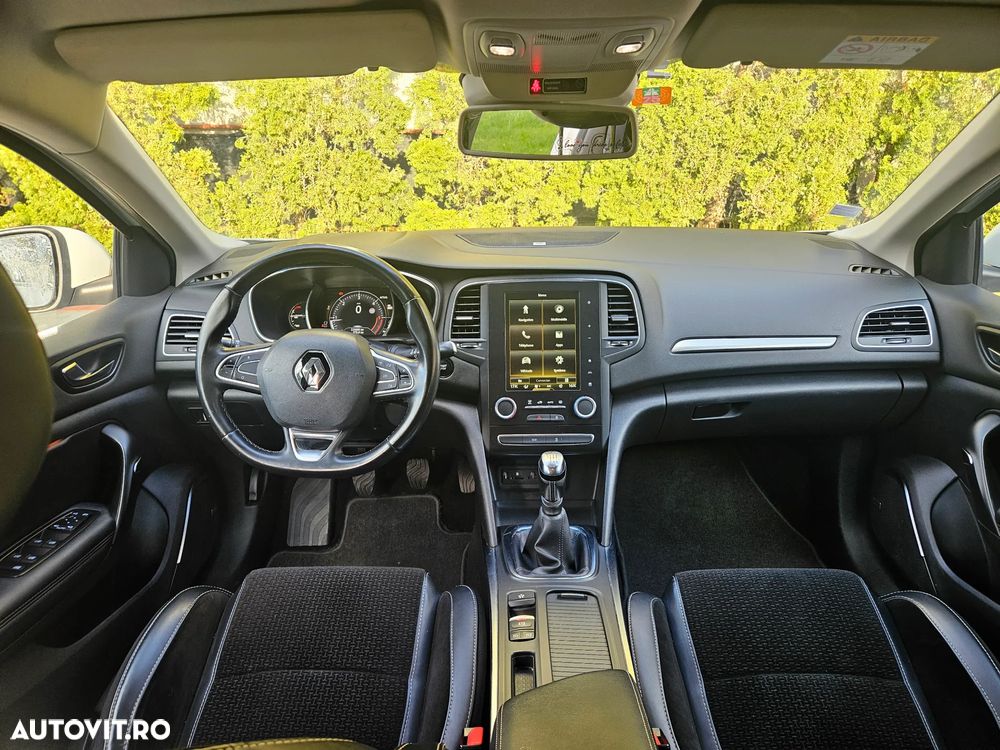Renault Megane ENERGY dCi 130 BOSE EDITION - 14
