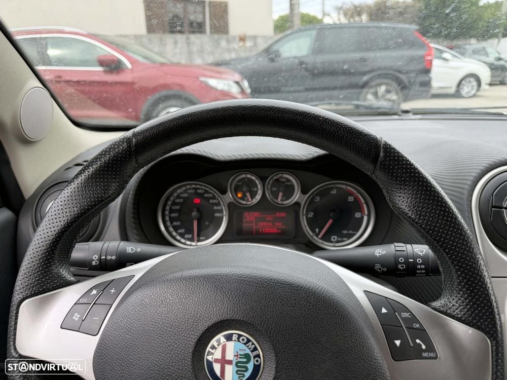 Alfa Romeo MiTo 1.3 JTD Distinctive - 29