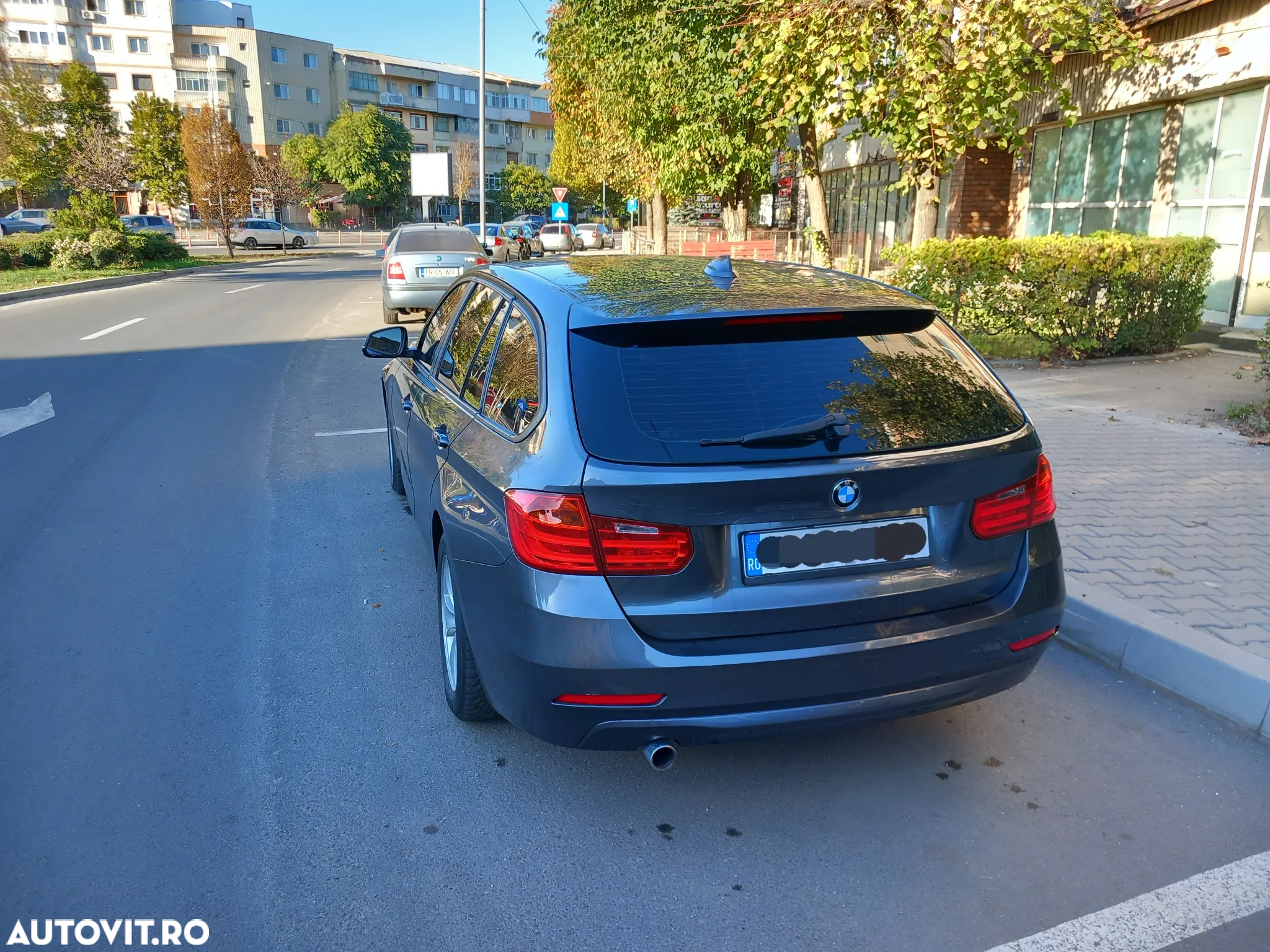 BMW Seria 3 316d Touring - 4