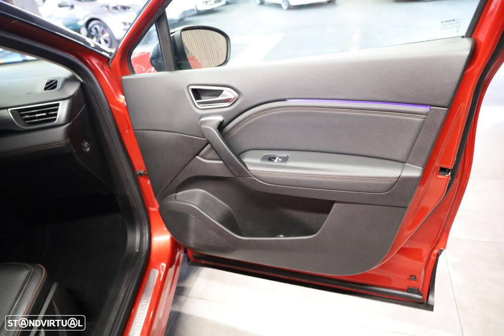 Renault Captur 1.6 E-Tech Plug-In Initiale Paris - 11