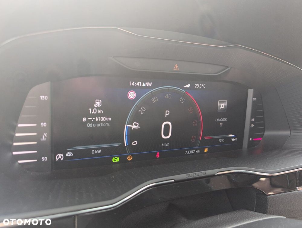 Skoda Superb 2.0 TDI SCR L&K DSG - 24
