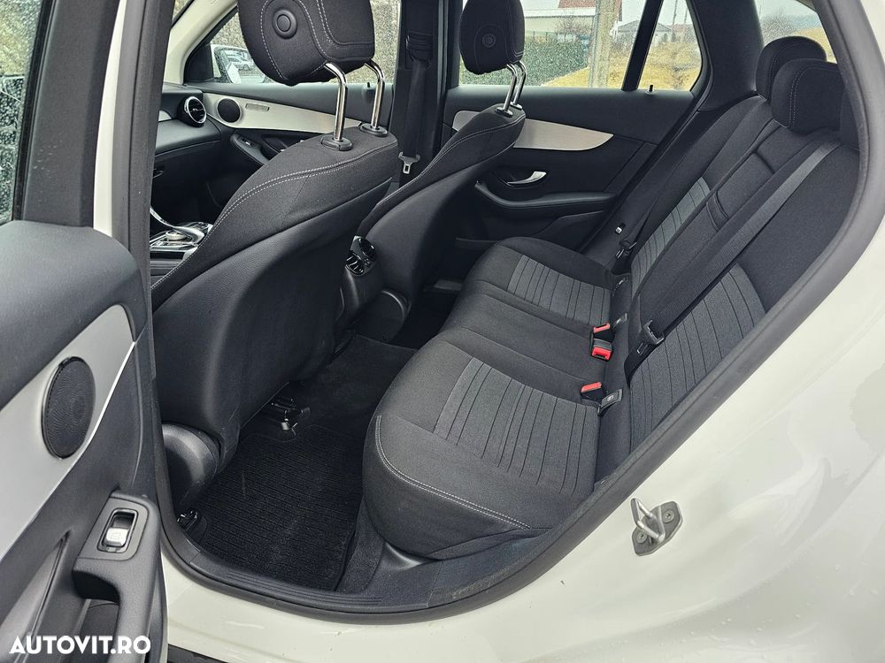 Mercedes-Benz GLC 250 d 4Matic 9G-TRONIC - 9