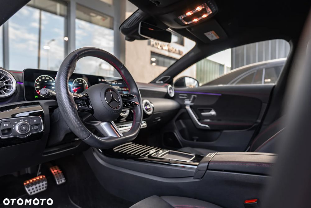 Mercedes-Benz CLA 200 7G-DCT Edition AMG Line - 23