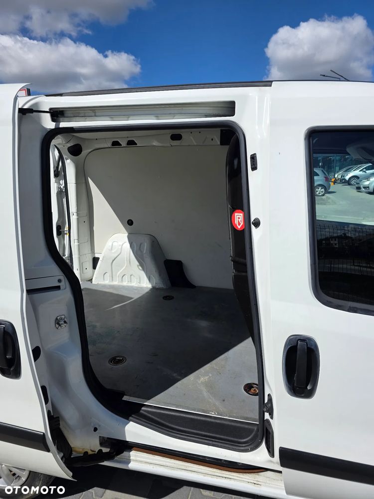 Fiat Doblo 1.3 16V Multijet Emotion - 11