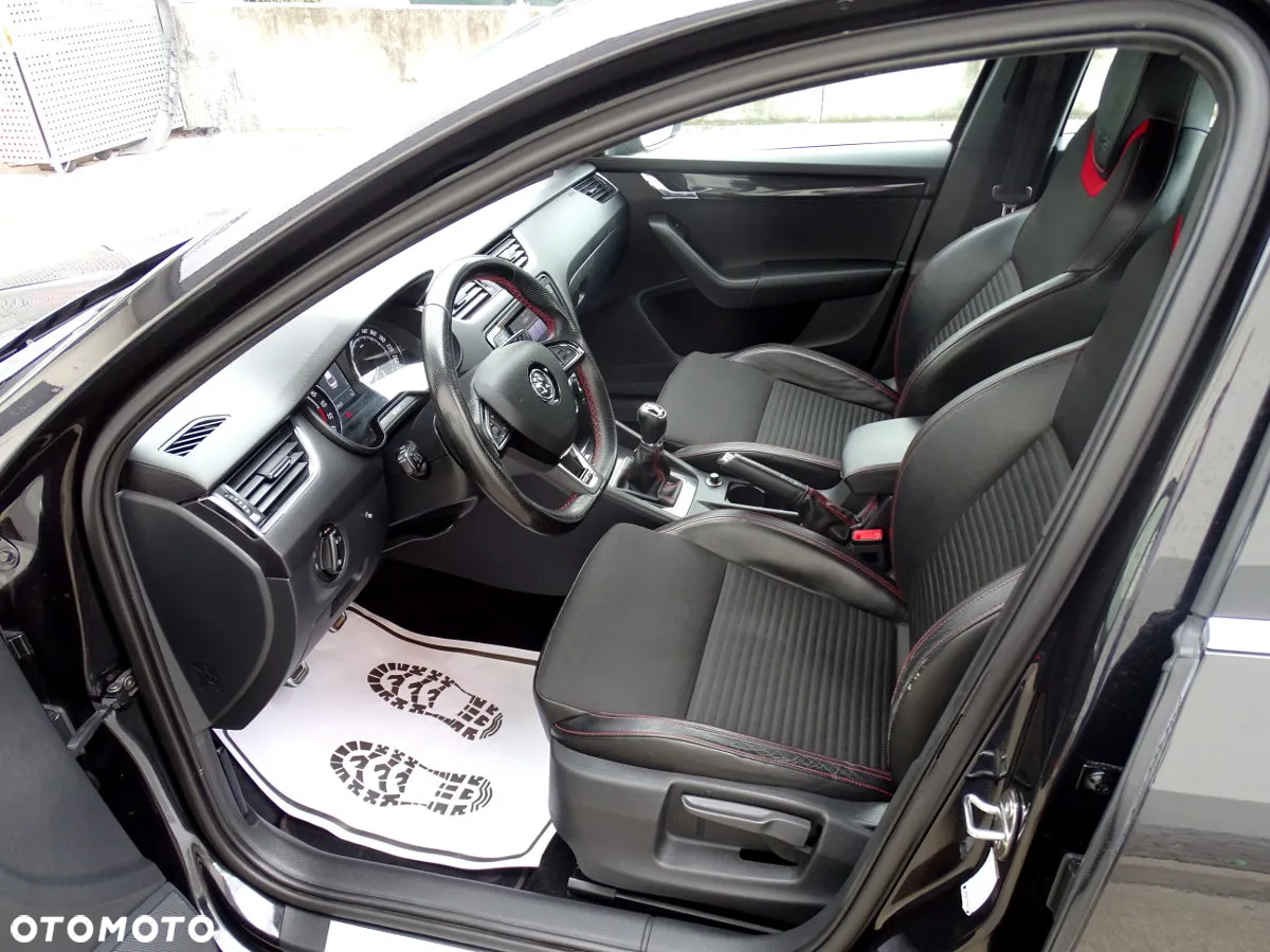 Skoda Octavia 2.0 TDI RS - 12