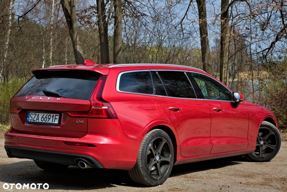 Volvo V60 D4 Momentum - 12