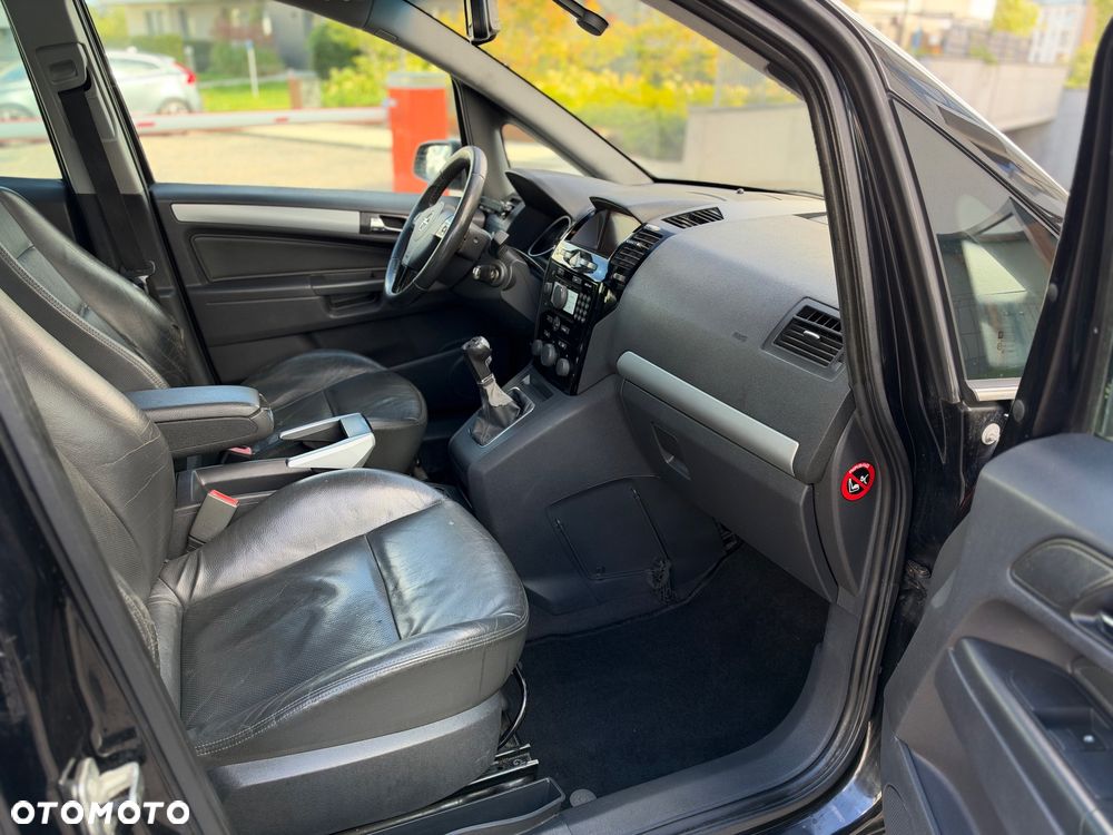 Opel Zafira 1.9 CDTI Cosmo - 27