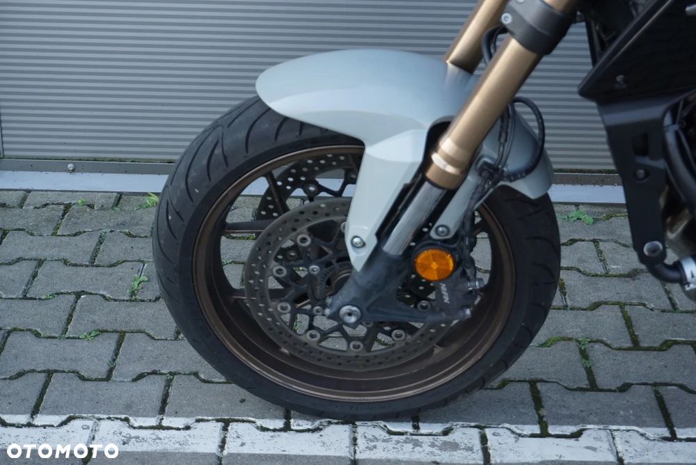 Honda CB - 4