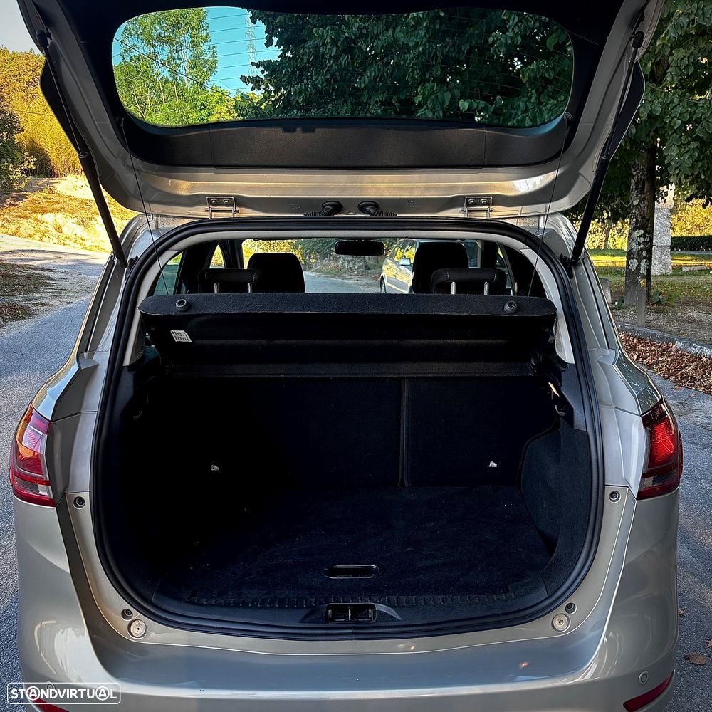 Ford B-Max 1.5 TDCi Titanium - 11