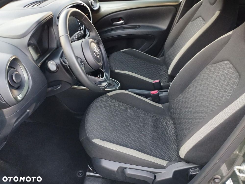 Toyota Aygo X 1.0 VVT-i Style CVT - 10