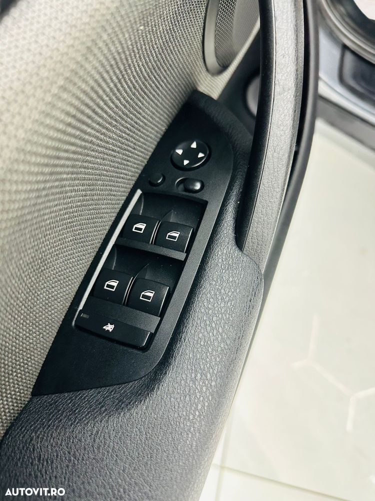 BMW X1 xDrive18d Sport Line - 19