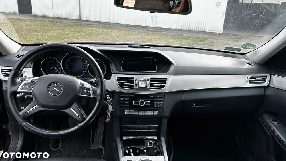 Mercedes-Benz Klasa E 220 BlueTEC 9G-TRONIC Elegance - 15