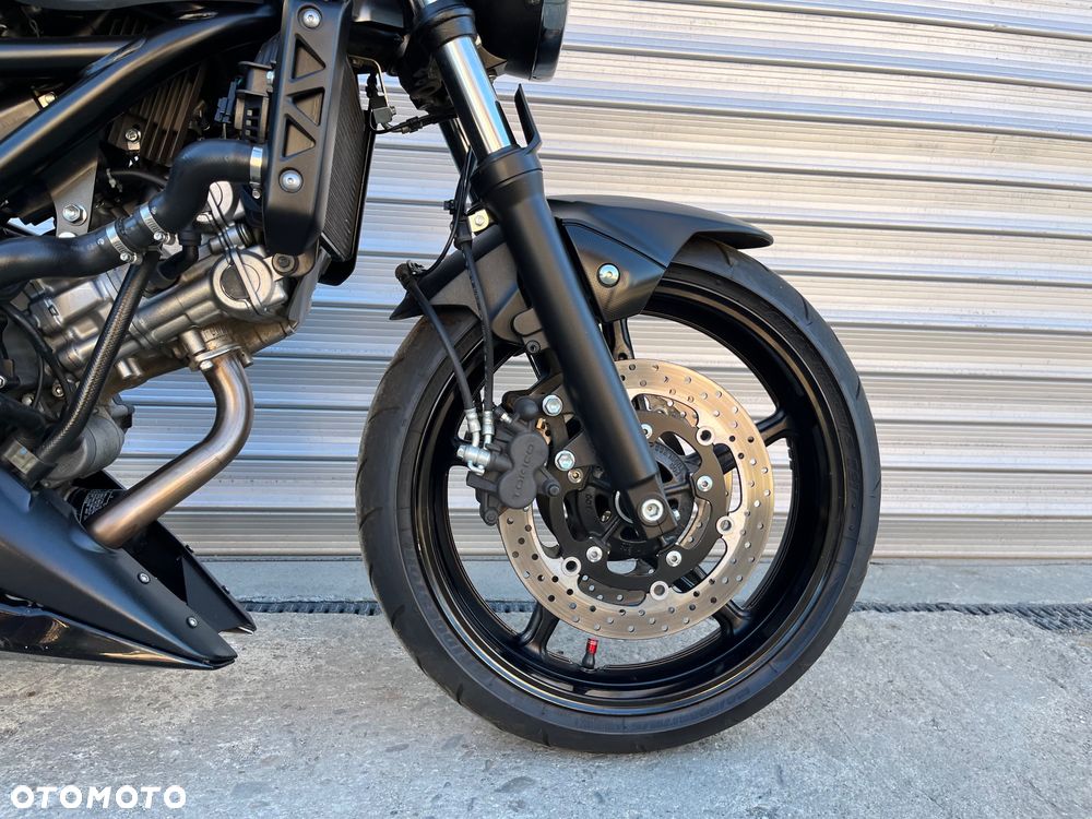Suzuki SV - 19