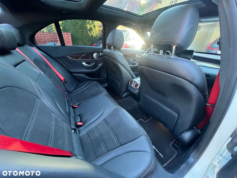 Mercedes-Benz Klasa C AMG 43 4Matic 9G-TRONIC - 24