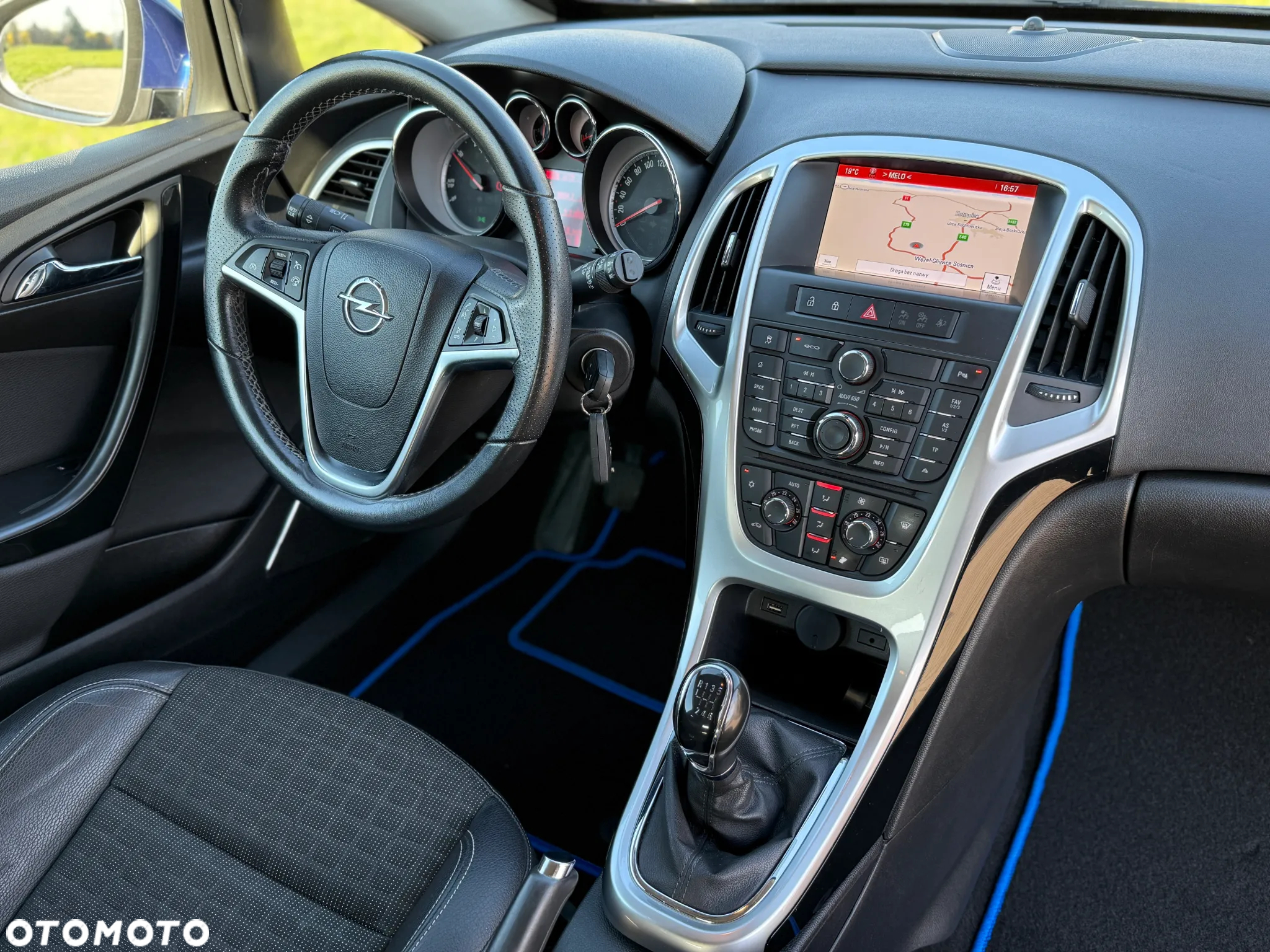 Opel Astra IV GTC 1.6 CDTI Enjoy S&S - 26