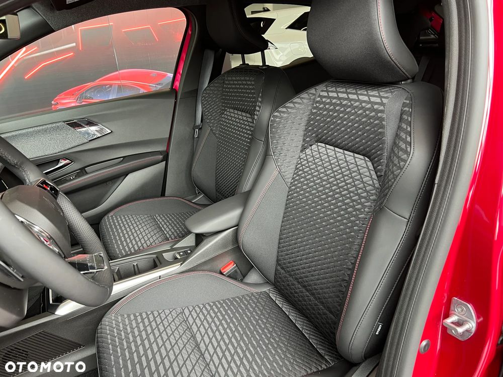 Renault Clio 1.2 TCe Techno EDC - 9
