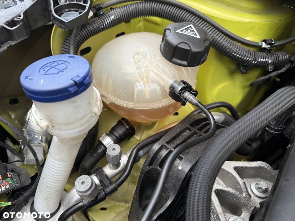 Peugeot 208 PureTech 100 Style - 36