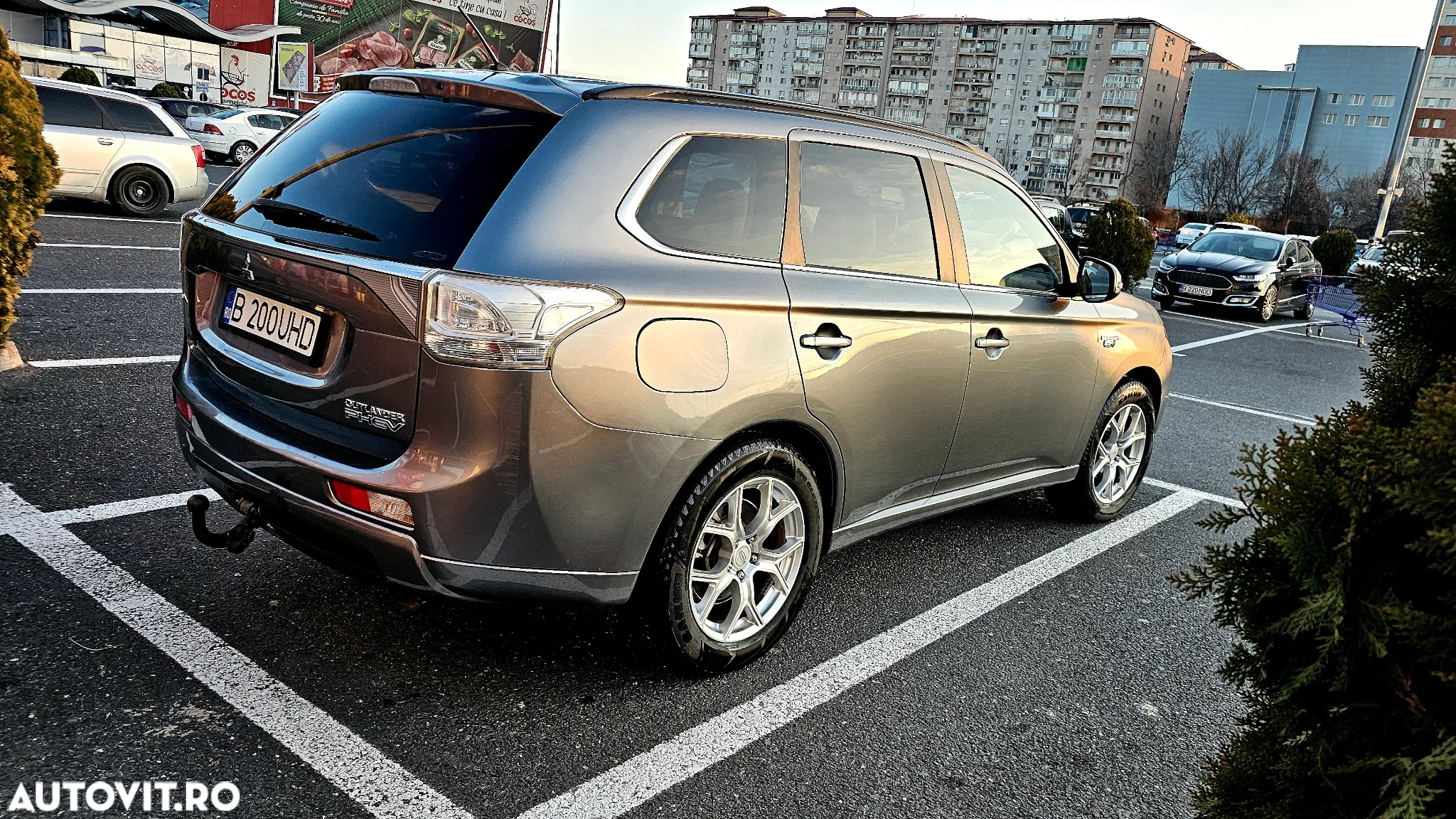 Mitsubishi Outlander - 6