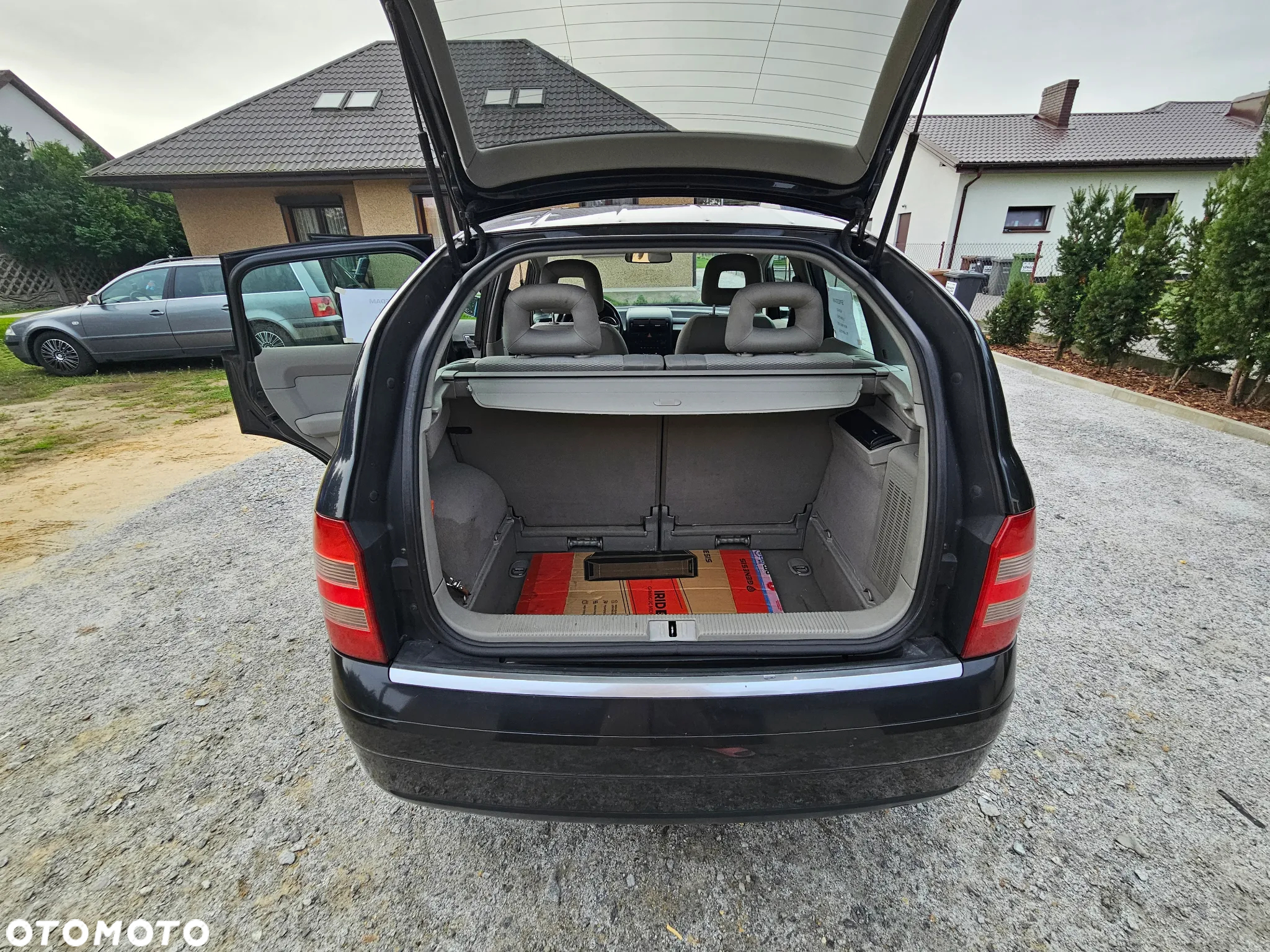 Audi A2 1.6 - 9
