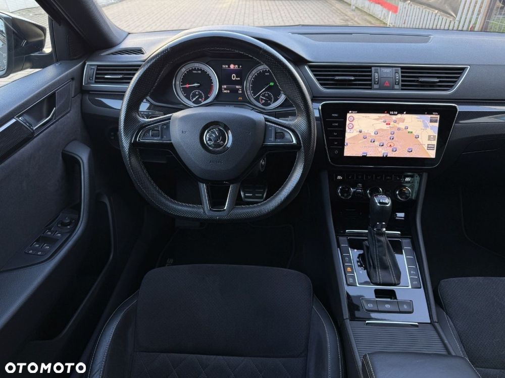 Skoda Superb 2.0 TDI SCR 4x4 Sportline DSG - 20