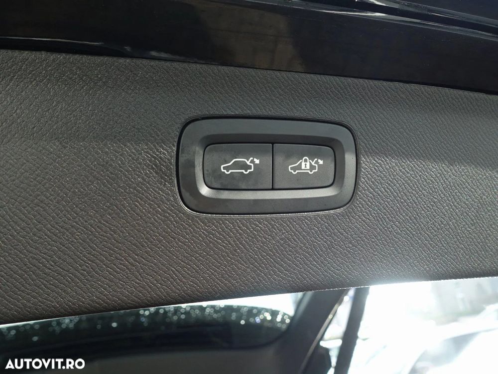 Volvo XC 90 T8 AWD Plus Dark - 22