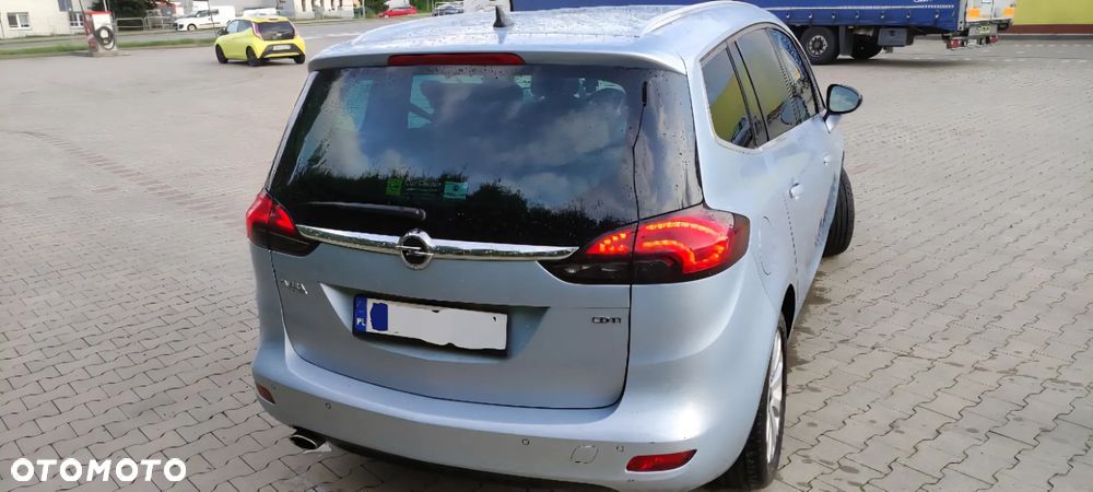 Opel Zafira - 2