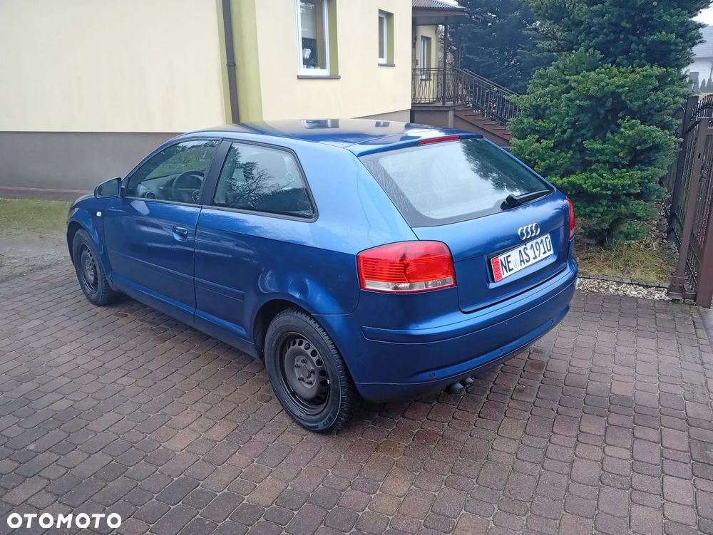 Audi A3 3-drzwiowe 2.0 TDI Attraction - 8