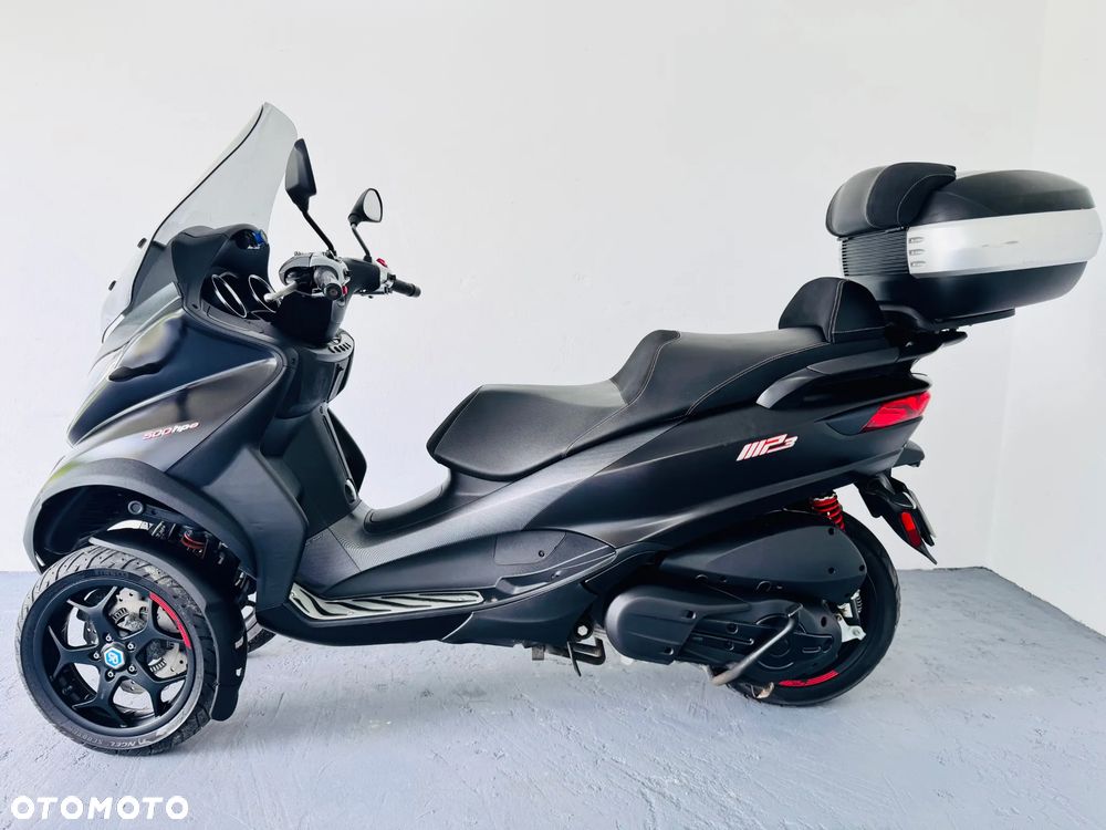 Piaggio MP-3 - 9