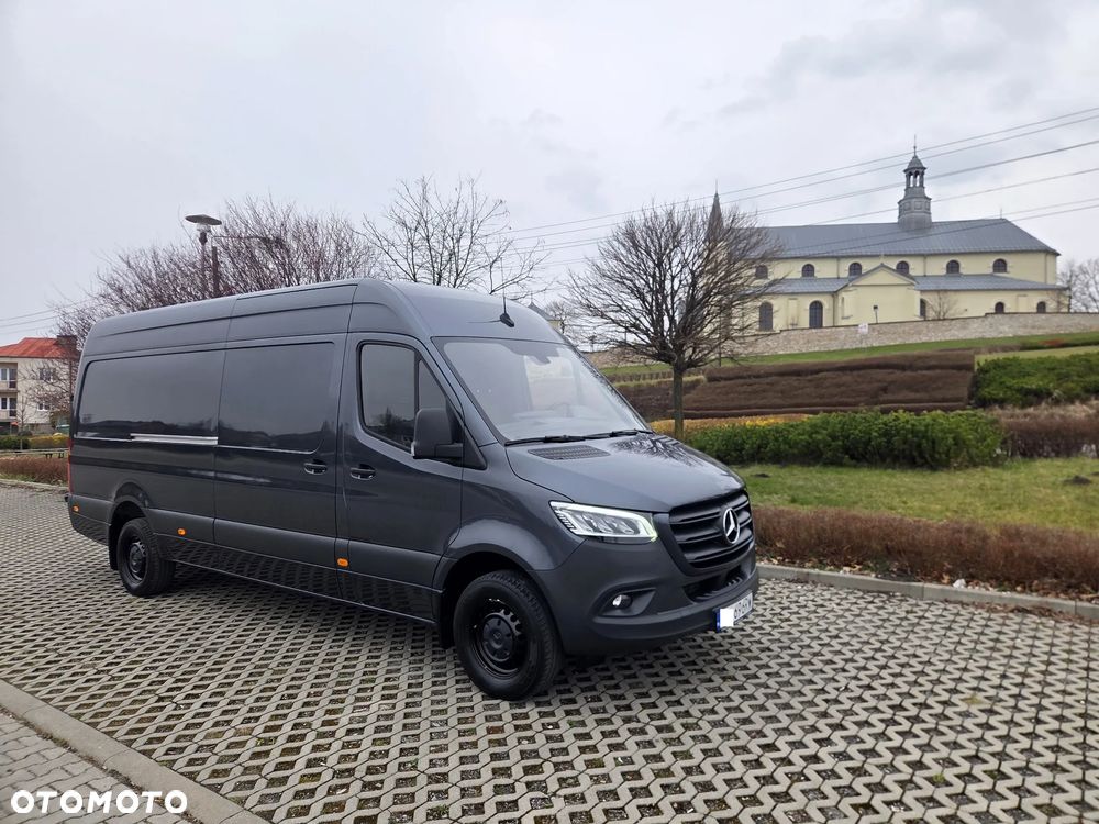 Mercedes-Benz Sprinter - 40