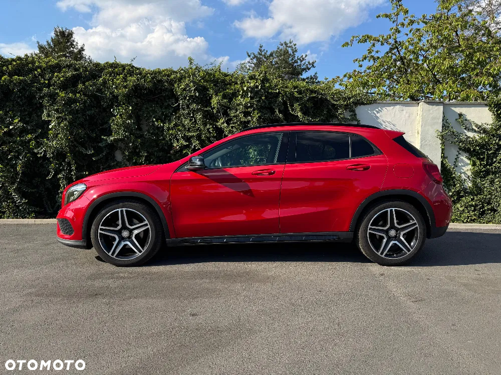 Mercedes-Benz GLA 250 4-Matic - 2