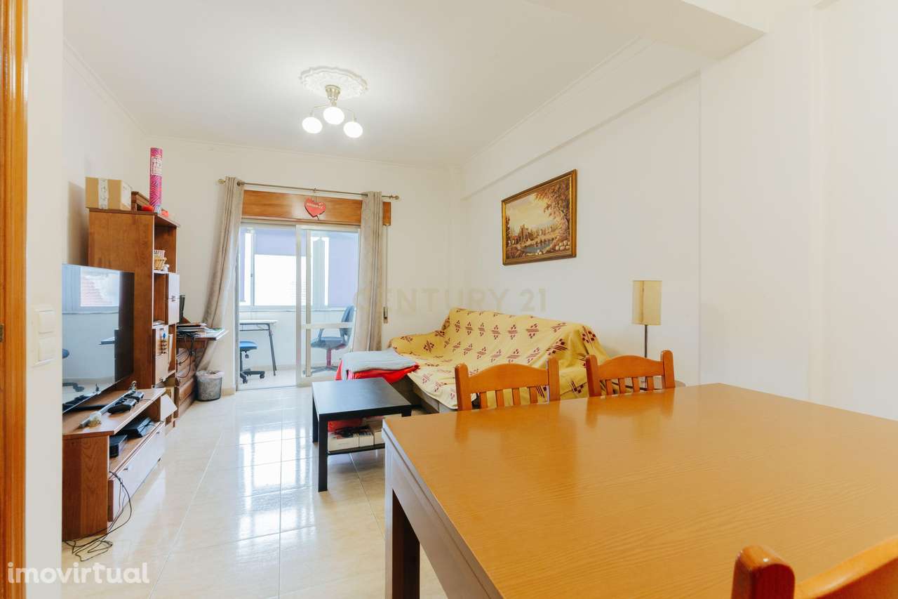 Apartamento T2 com Vista Rio em Póvoa de Santa Íria - Grande imagem: 3/25