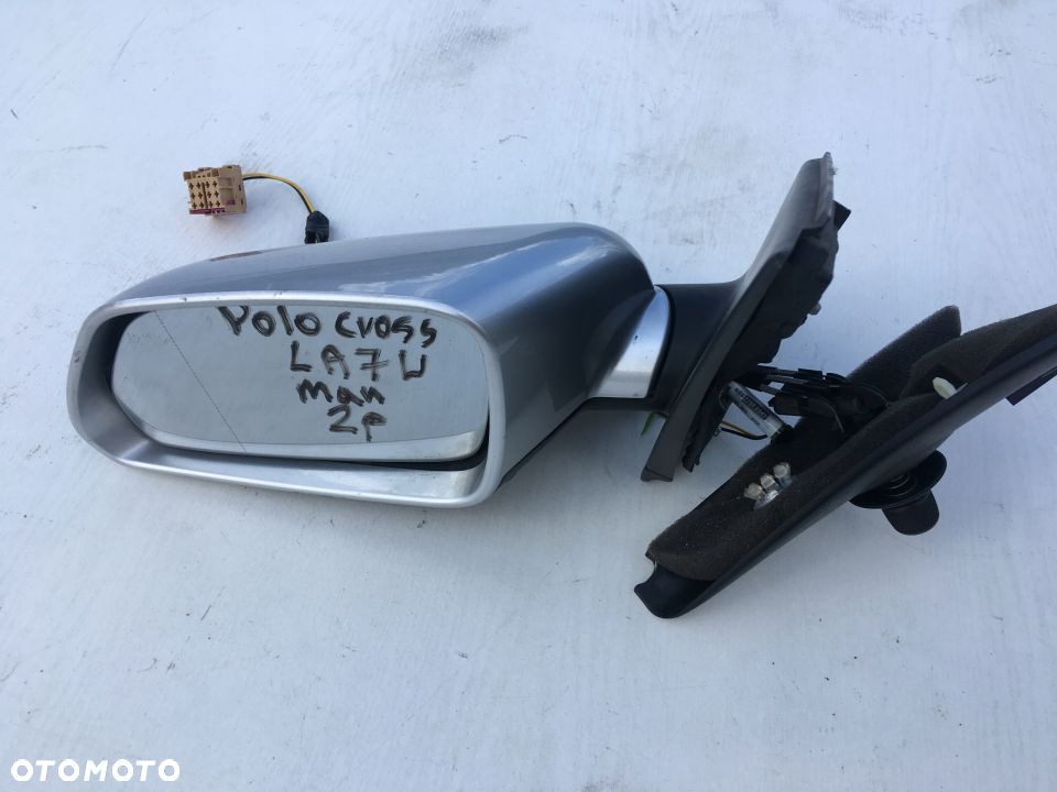 LUSTERKO MANUALNE LEWE VW POLO 9N 05- LA7W - 2