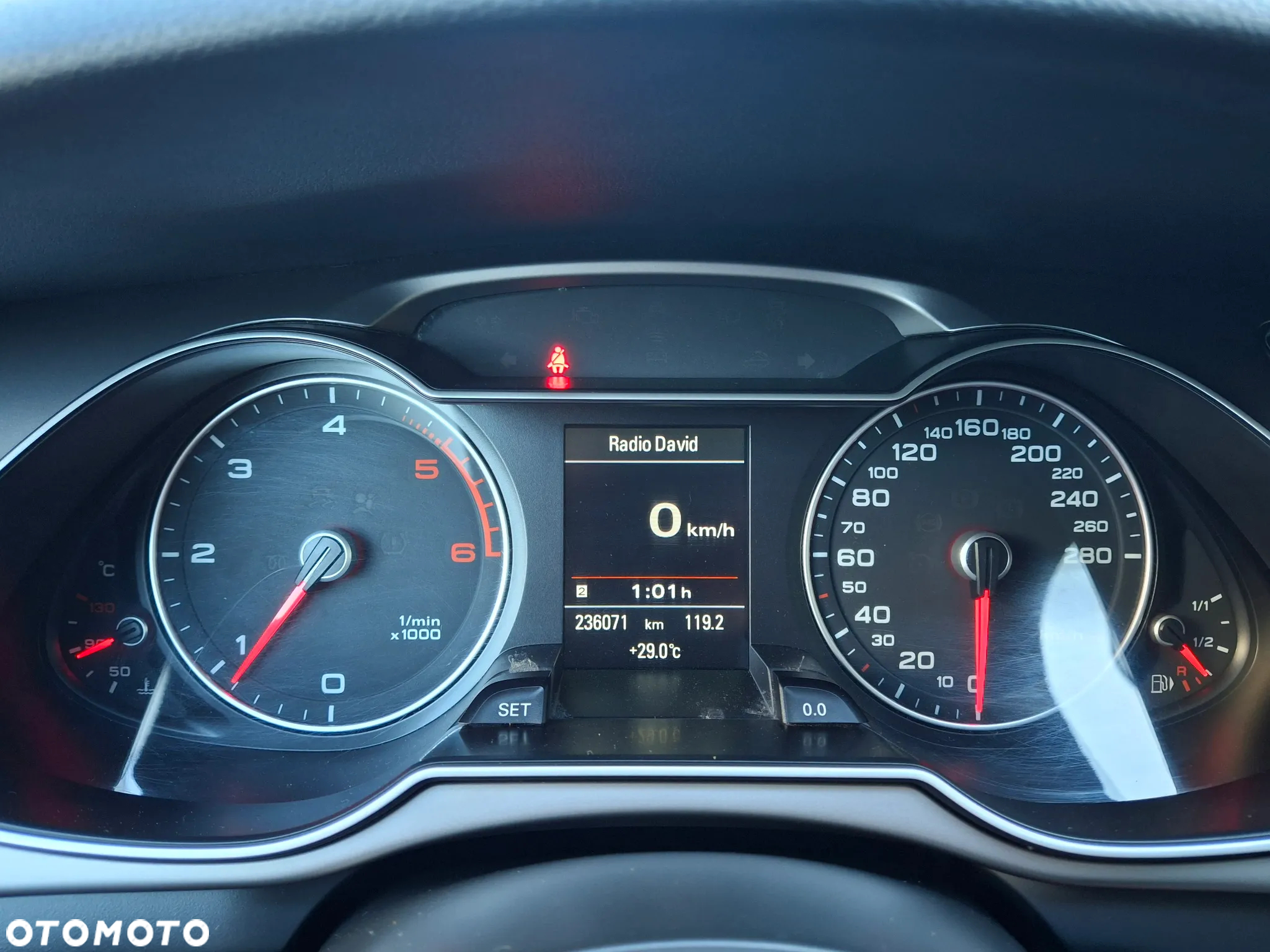 Audi A4 Avant 2.0 TDI DPF quattro Attraction - 29