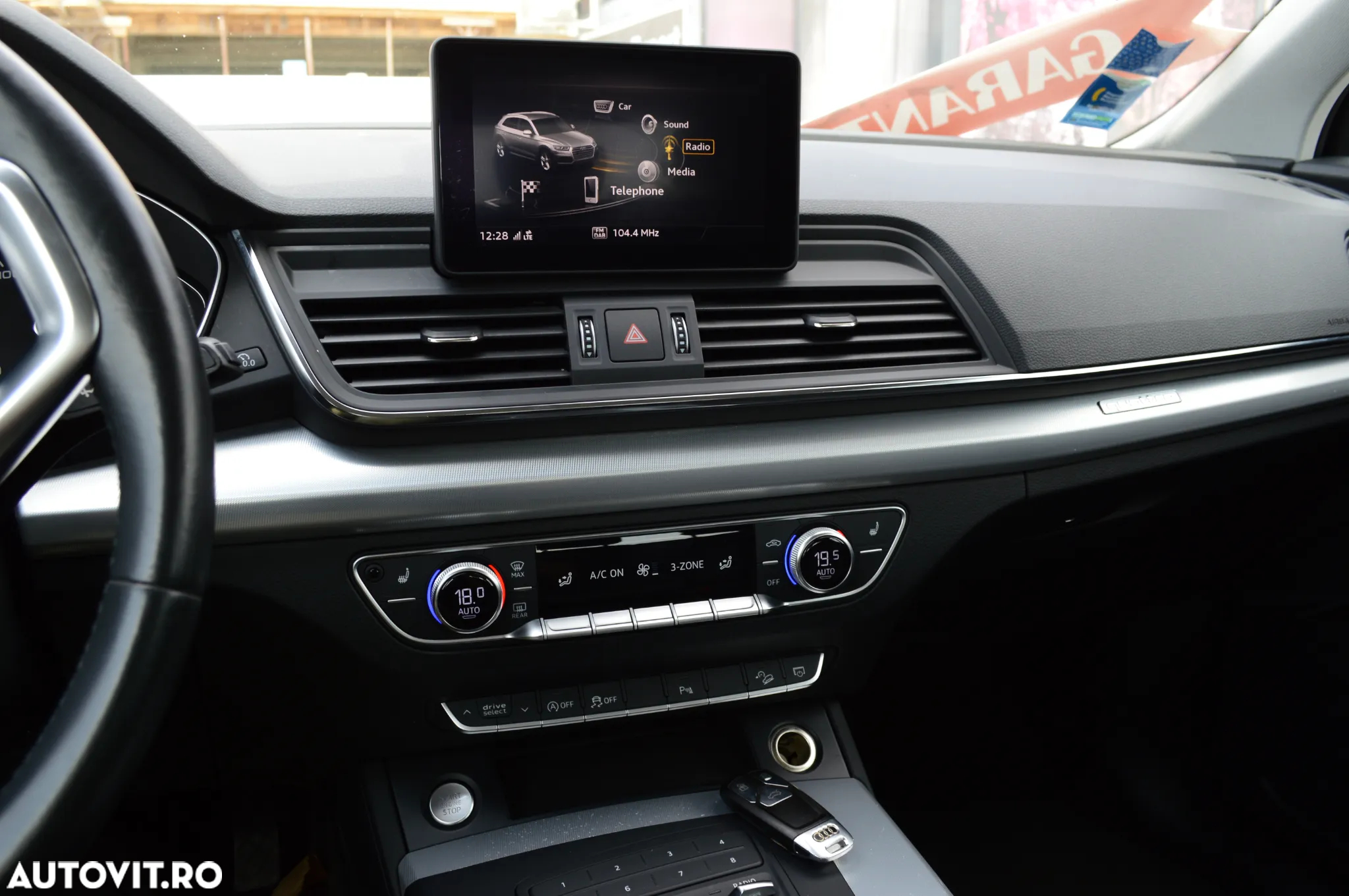 Audi Q5 40 TDI quattro S tronic design - 27