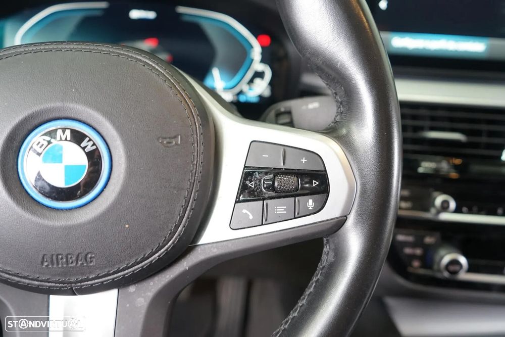 BMW 530 e Aut. Luxury Line - 24