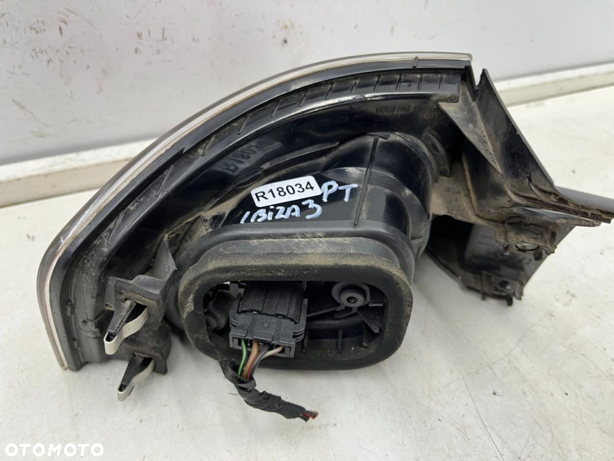 Lampa Seat Ibiza 3 III 6L 02-08r. 3Drzwi 5Drzwi PRAWA tylna w błotnik oryginalna prawy tył 6l6945112 - 11